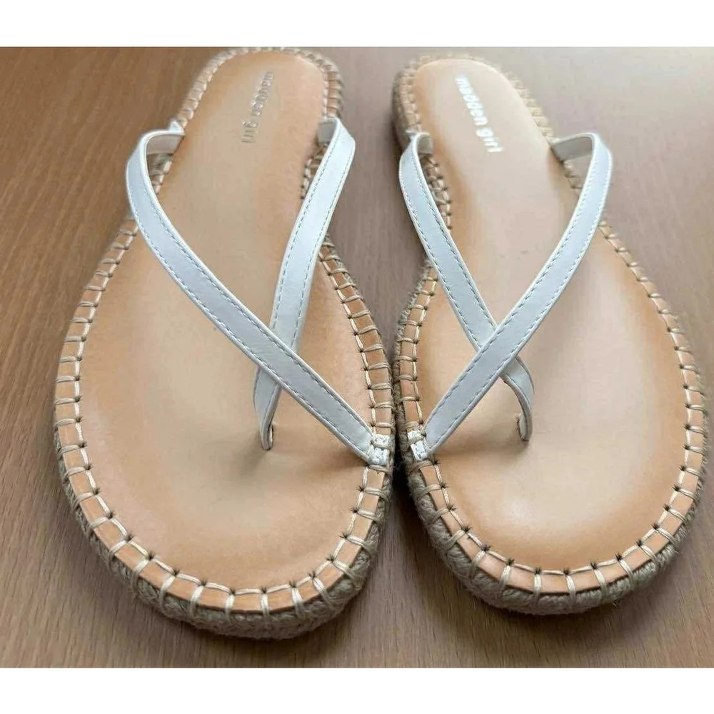Madden Girl Toe Flip Flop Espadrilles Sandals California Style WHITE 9.5 M